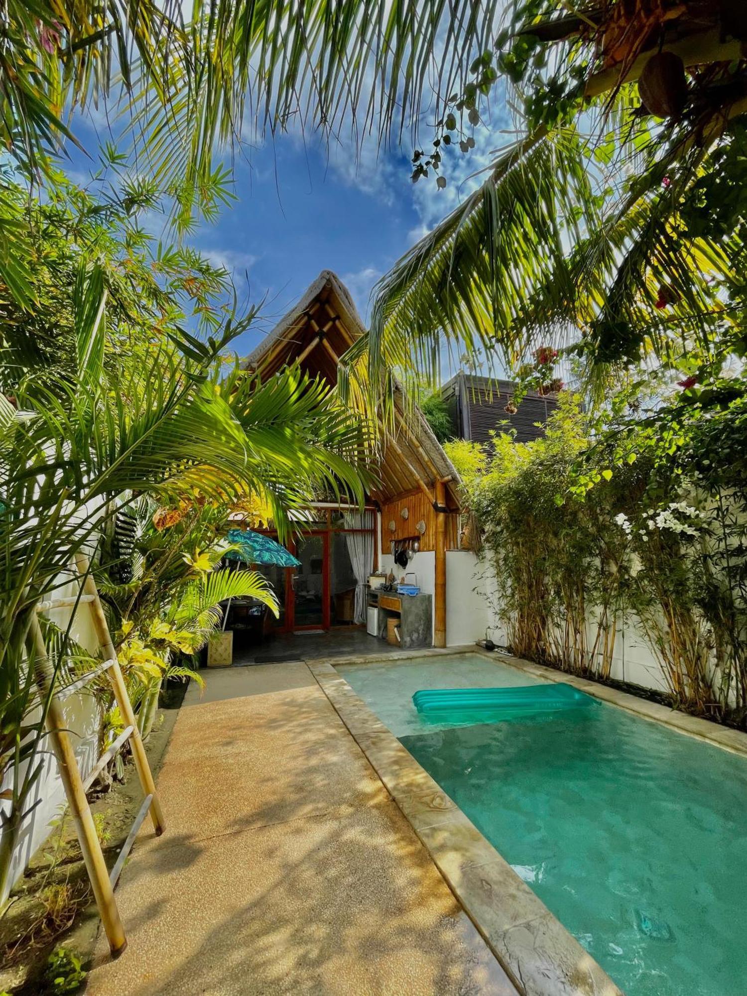 Sea Breeze Villas - Gili Air, Lombok Exterior photo