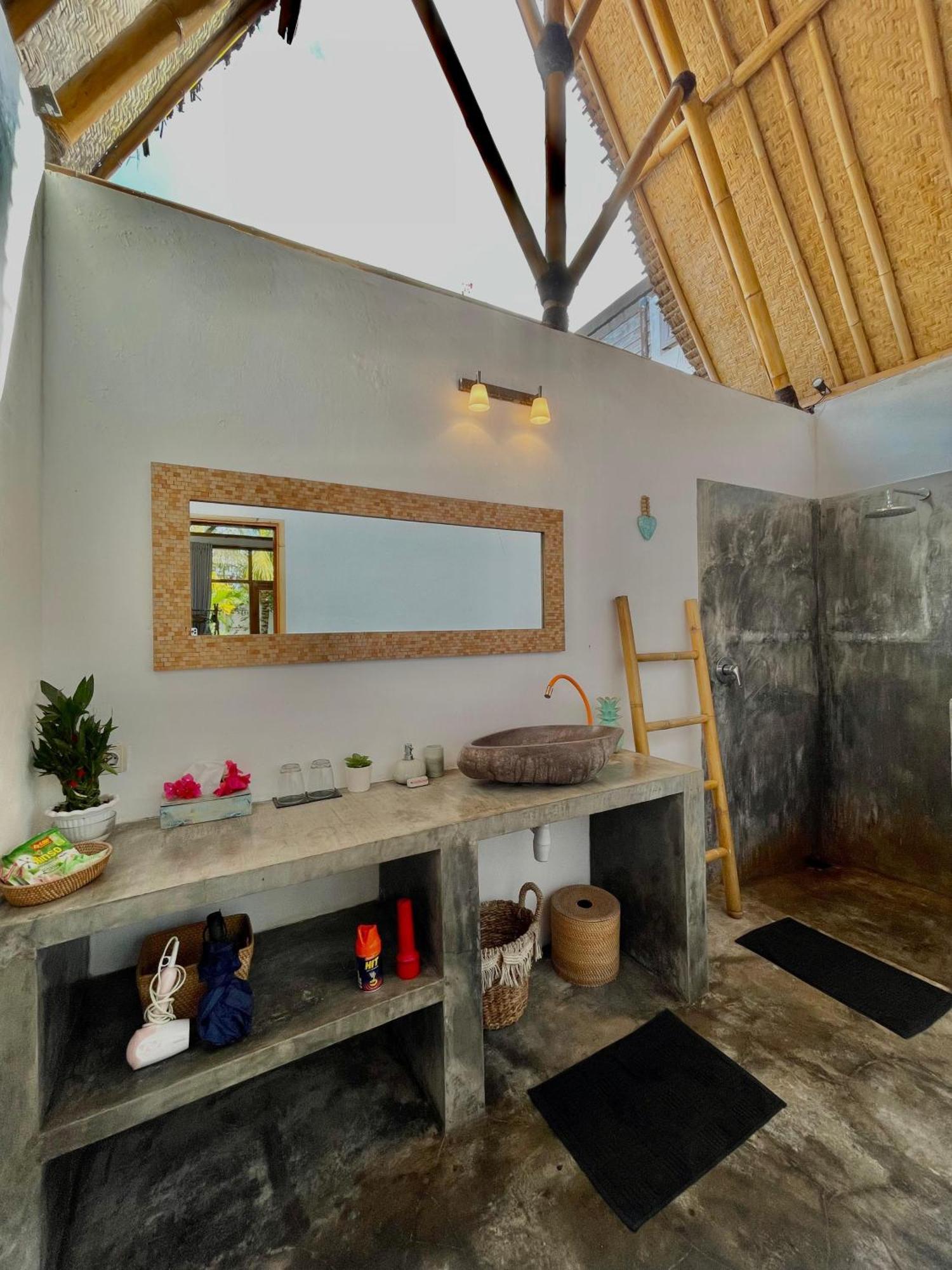 Sea Breeze Villas - Gili Air, Lombok Exterior photo